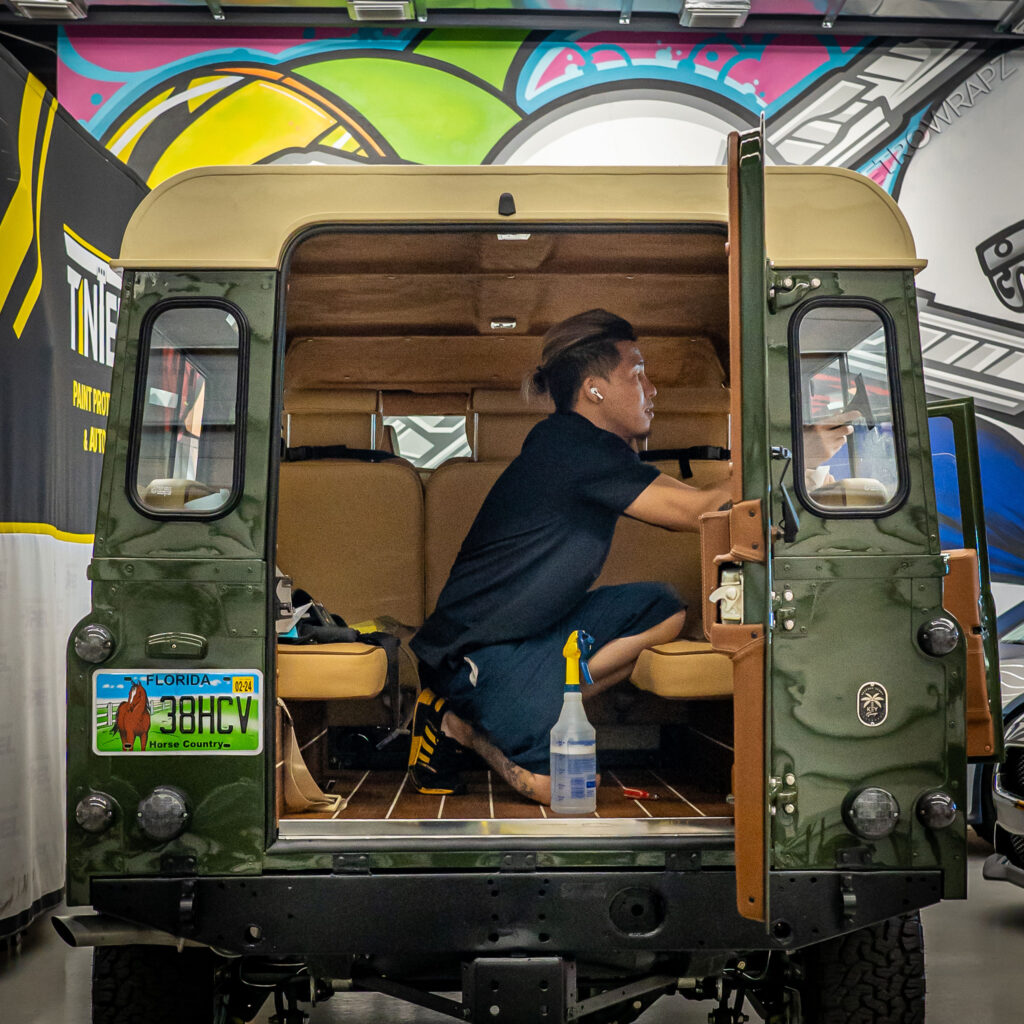 professional-window-tint-installer-in-hollywood-florida-fast-service-near-me